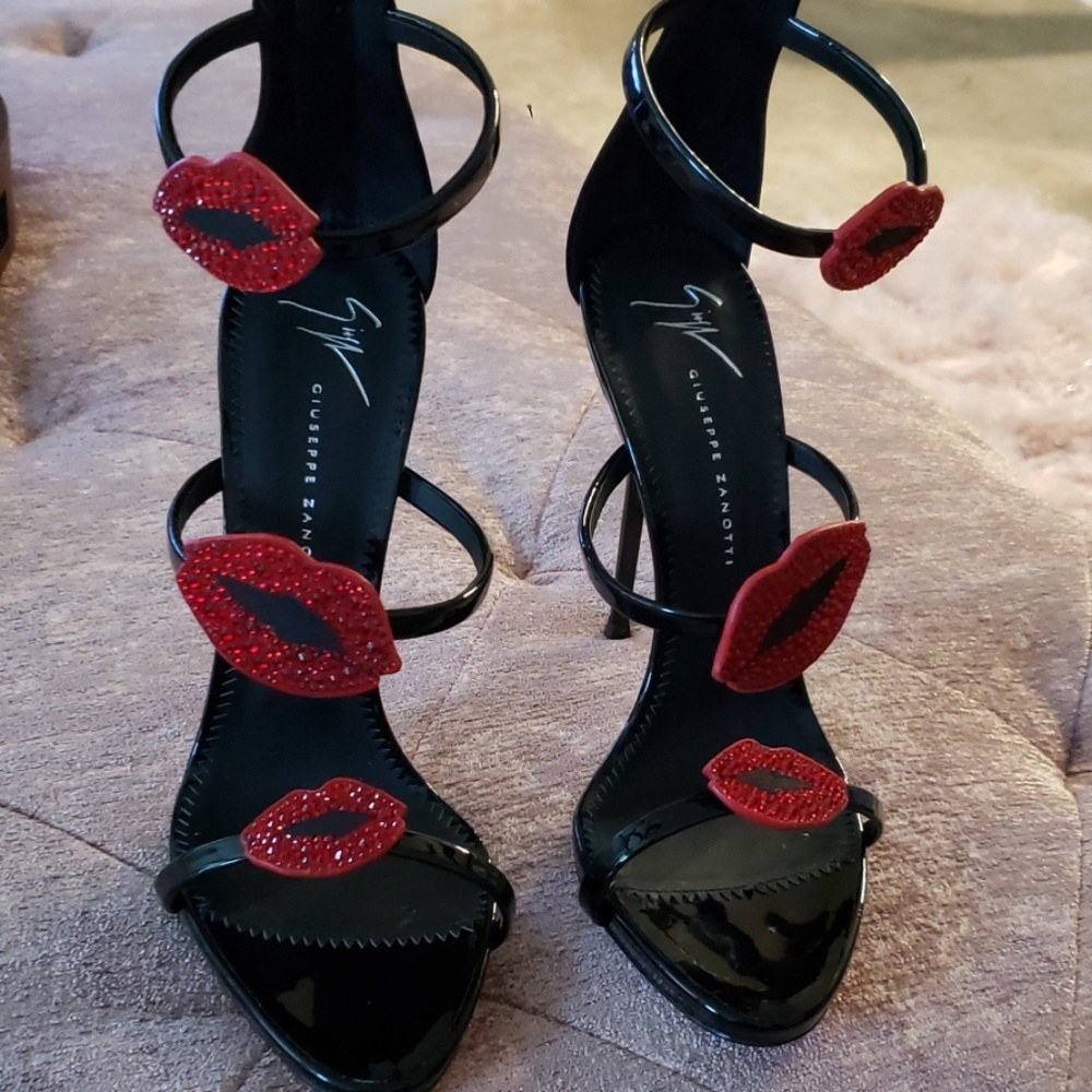 Guiseppi Zanotti 110MM